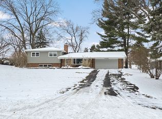 35W240 Crescent Dr, Dundee, IL 60118