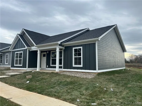 1914 Harmony Circle, Charlestown, IN 47111