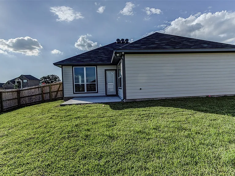 1937 Viva Rd — Photo 24