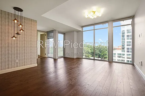 1820 Peachtree Rd #911 Photo 1