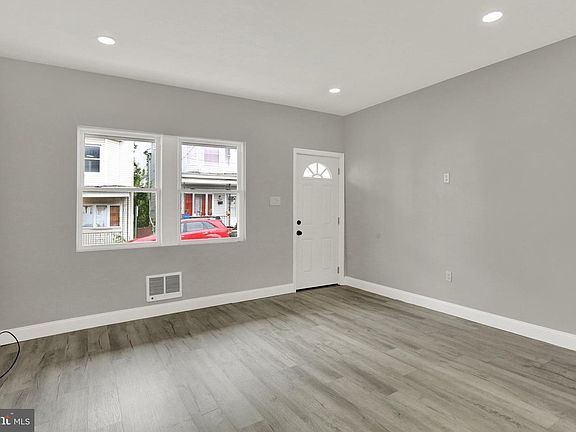 5th image of 13 N Gilbert St
