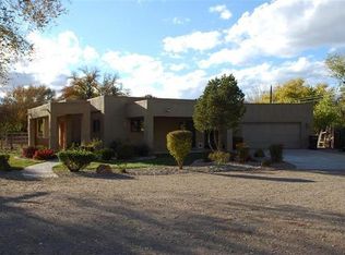 822 La Senda Ln NW, Los Ranchos De Albuquerque, NM 87107