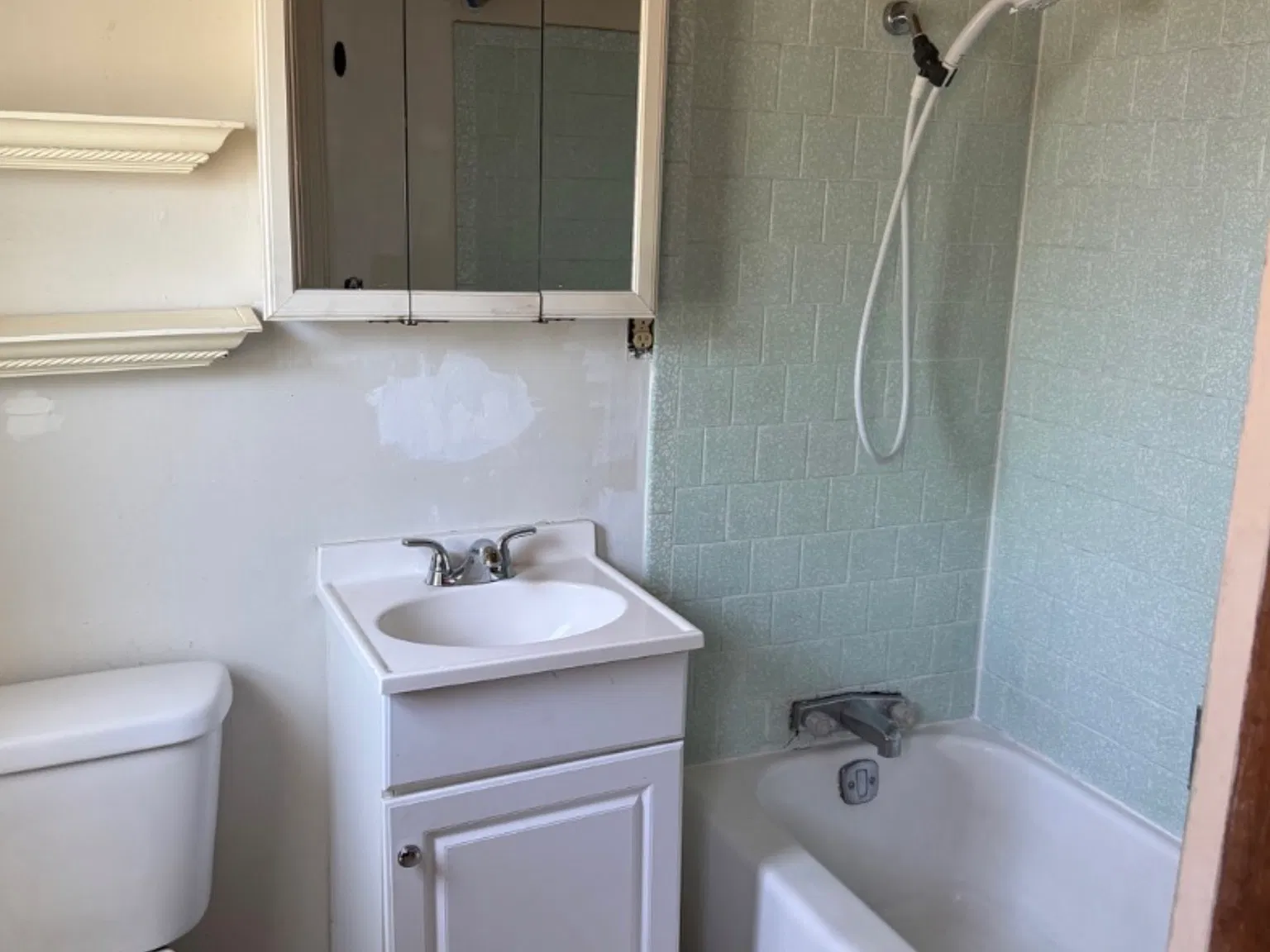 1 bed, 900 sqft, $950 — Photo 4
