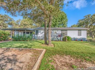 202 Ranch Country Dr, La vernia, TX 78121