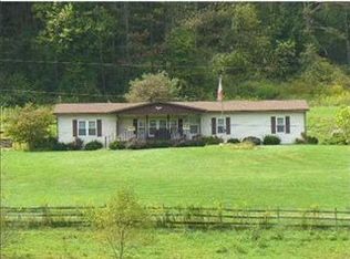 13 Valley Ln, Burgettstown, PA 15021