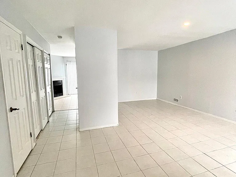 5 Stark Ct — Photo 7