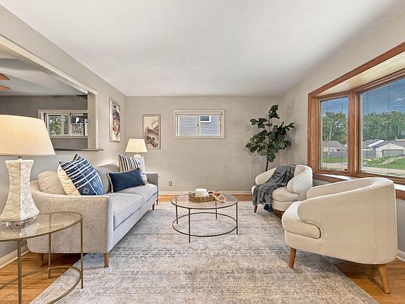 4th image of 1514 Walnut STREET