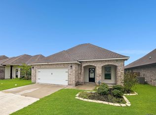 1845 Pineglen Dr, Saint Gabriel, LA 70776