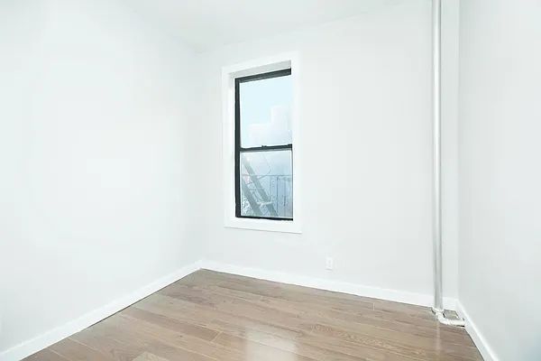 Rented by Arden Realty Corp. | media 15