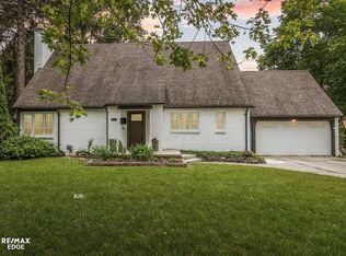 1110 Maxine St, Flint, MI 48503