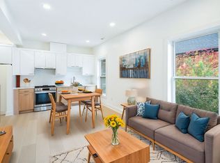 42 Ray St S, Hamilton, ON L8P 3V3