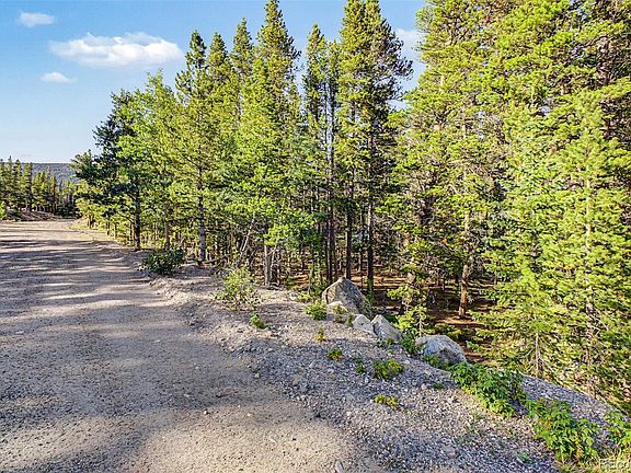 3rd image of Elk Rd
