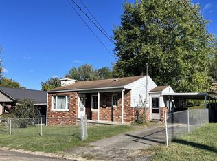 3953 39th St E, Nitro, WV 25143