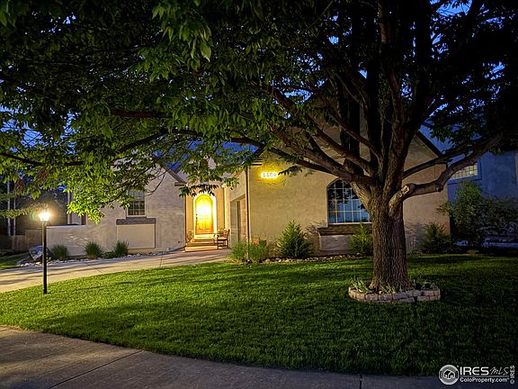 3rd image of 4489 Chateau Dr