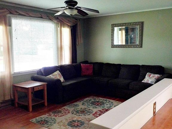 3rd image of 24 Mountainview Dr