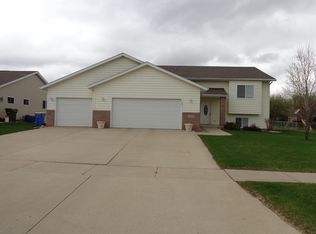 2015 17th Ave S, Brookings, SD 57006