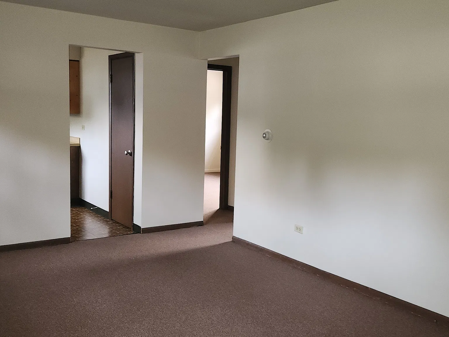 819 Jefferson Avenue - 1 — Photo 4