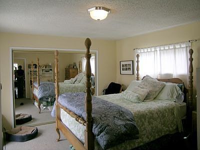 5th image of 12917 Gilmore Ave