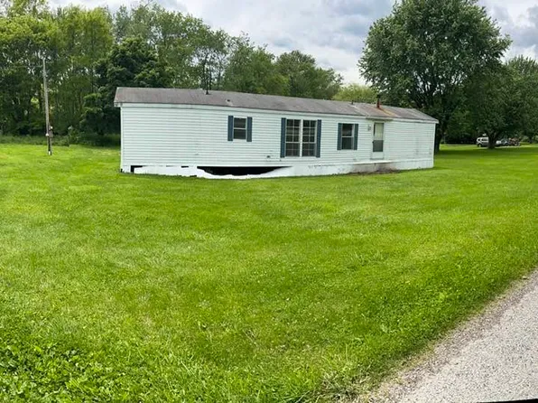 665 Superior Rd, Derry, PA 15627