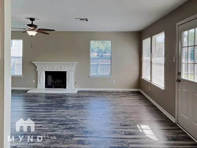 2800 Single Trace Ct — Photo 2
