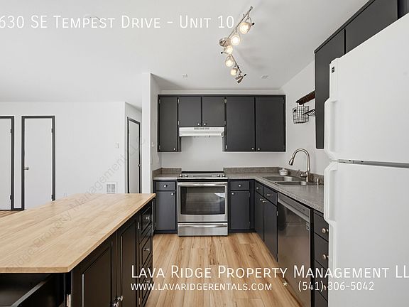 5th image of 1630 SE Tempest Dr Unit 10
