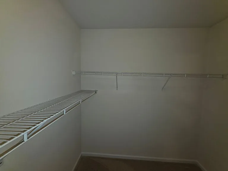 356 Melbourne Ct — Photo 17
