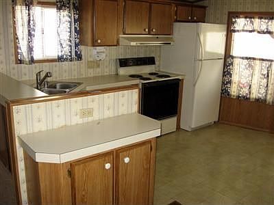 3rd image of 8515 State Ave Unit 7