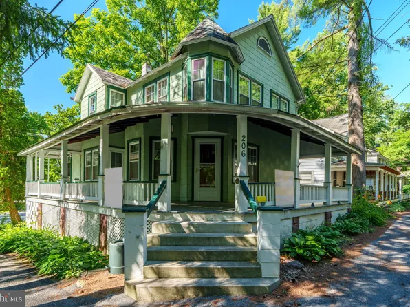 206 Markwood Ave, Mount Gretna, PA 17064