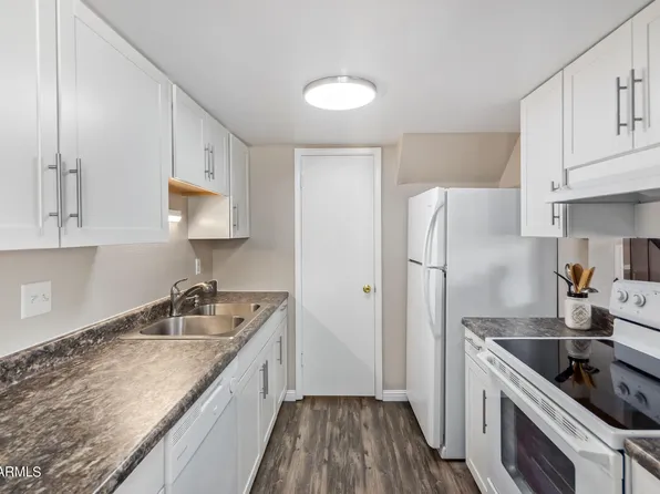 8034 N 32ND Lane, Phoenix, AZ 85051