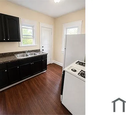 9814 Dunlap Ave — Photo 4