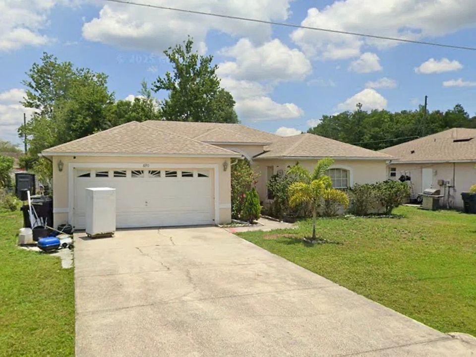 1st image of 690 Reindeer Dr