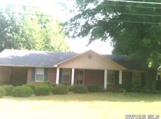 3409 Eastview Dr, Humboldt, TN 38343