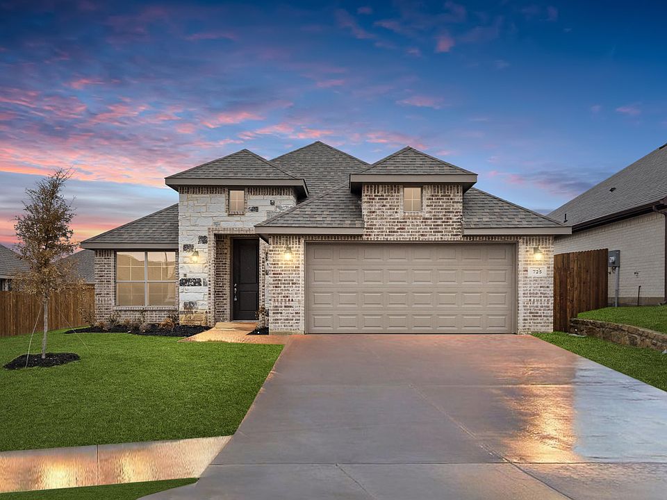 1st image of 725 Long Iron Dr