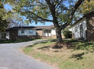 85 Fox Ridge Ln, Glasgow, VA 24555