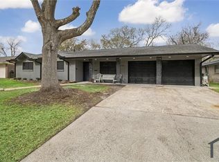 1306 Narcille St, Baytown, TX 77520