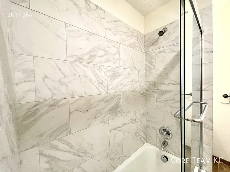 4410 Jarboe St #4 — Photo 8