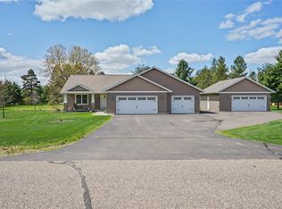 6860 Willow Creek Road, Eau Claire, WI 54701