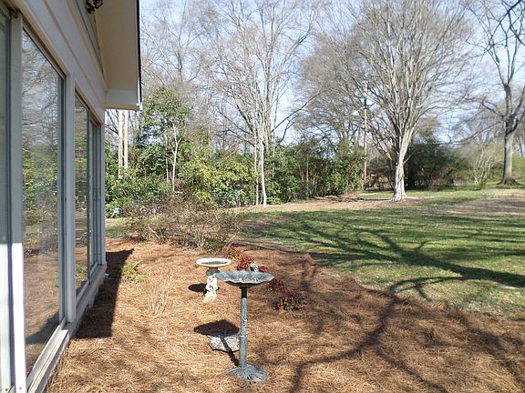 3rd image of 5135 Chadwick Pl