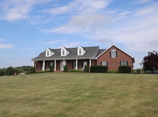 90 Donovans Ln, Staunton, VA 24401