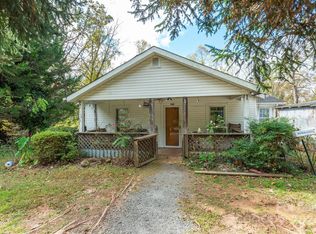 139 Hickory St, Rutherfordton, NC 28139