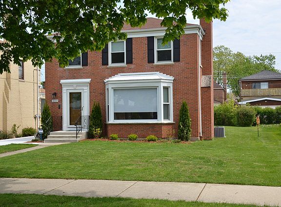 4th image of 5633 N Kilbourn Ave
