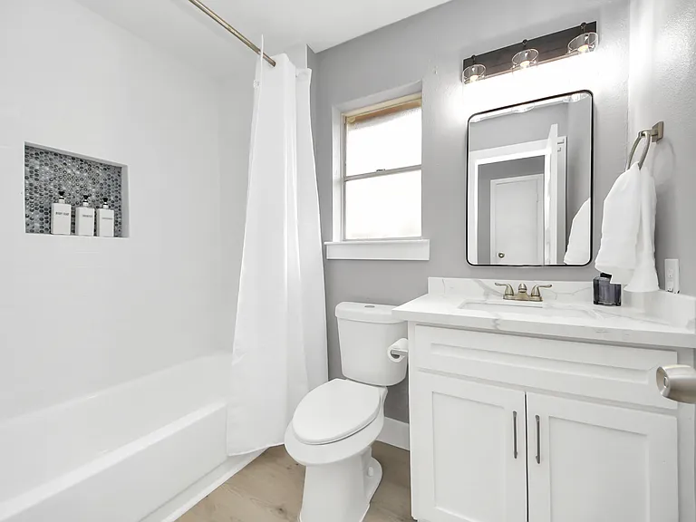 Falcon Meadow Dr — Photo 40