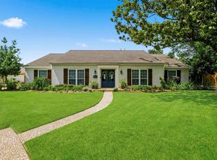 10002 Springwood Forest Dr, Houston, TX 77080