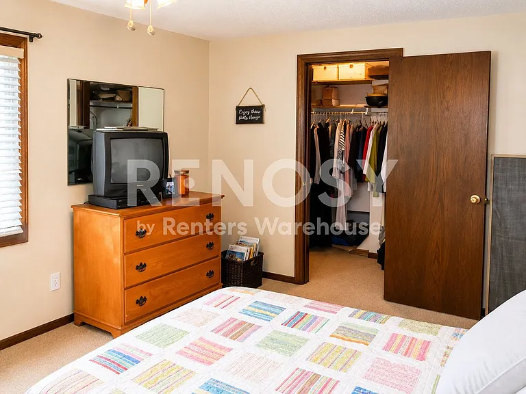 4670 Jackstone Point — Photo 8