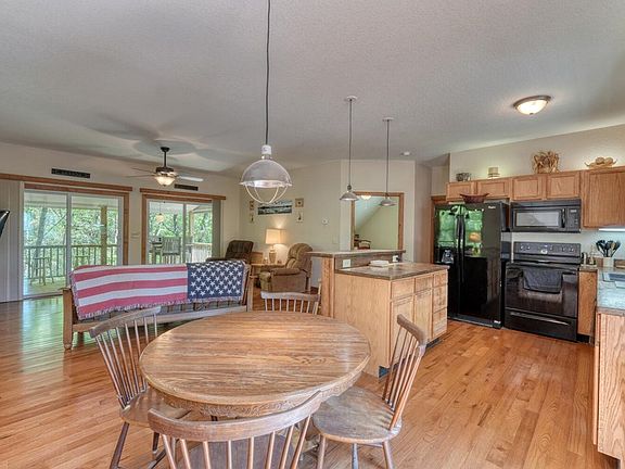 5th image of 590 Kanuga St