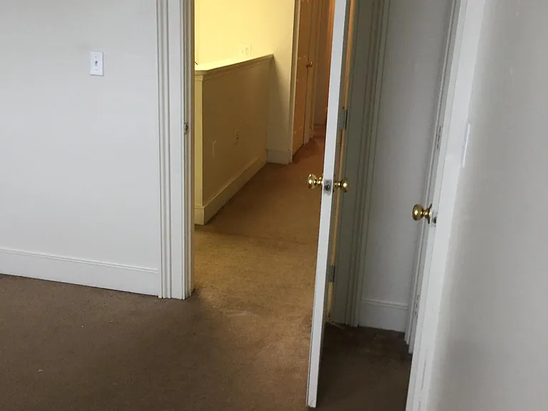 729 W Marshall St #A — Photo 8