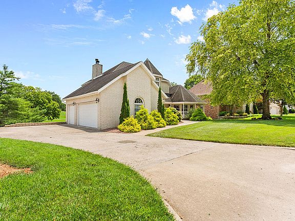 5th image of 4211 Greenbriar Drive