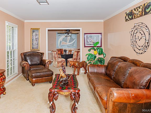 4th image of 3501 Foxhall Dr