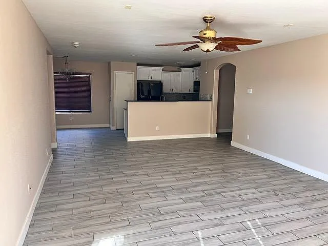 4 bed, 2.0 bath, 1569 sqft, $1,900 — Photo 3