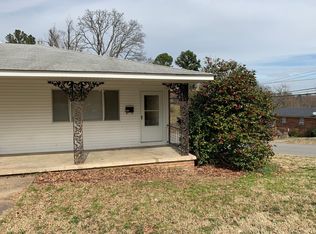 201 W J Ave, N Little Rock, AR 72116